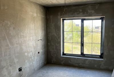 Casă cu 4 camere în Exterior Vest - 1