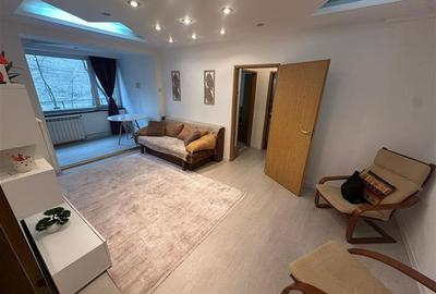 Apartament cu 2 camere semidecomandat, mobilat în 1 Mai - 2