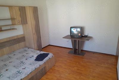 Garsonieră decomandată în Central - 1