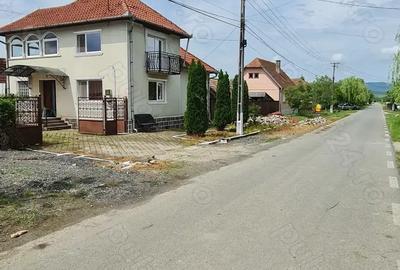 Apartament cu 3 camere în Bonțești - 1