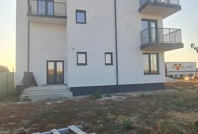 Casă cu 6 camere cu Teren 530 Mp în Central - 4