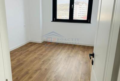 Apartament cu 3 camere decomandat în Paltin - 4