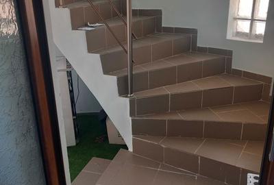 Casă cu 4 camere cu Teren 1500 Mp în Vatra Luminoasă - 1