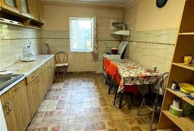 ARADULUI - 4 camere - 2 bai - decomandat - ETAJ 3