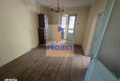 Casă cu 4 camere cu Canalizare în Leordeni - 1