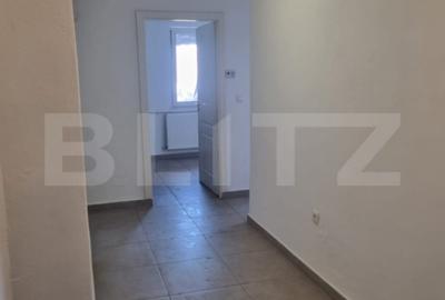 Apartament cu 3 camere semidecomandat în Central - 15