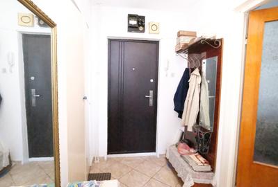 Vanzare 2 camere cu imbunatatiri etaj 8/10 Drumul Taberei langa metrou - 5