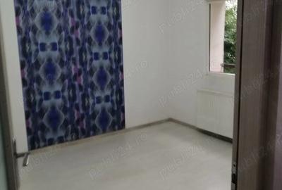 Apartament 4 camere decomandat, 2 bai, 1 boxa mare - Iasi - 2