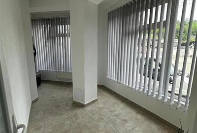 Spațiu comercial, de 40 mp, în Central - 2