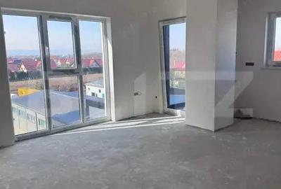 Apartament cu 3 camere decomandat în Rădăuți