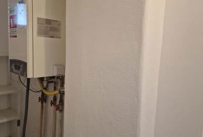 Spațiu comercial, de 50 mp, în Cetatea - 1