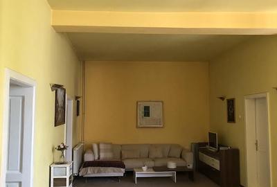 Casă individuală cu 8 camere cu Canalizare în Central - 19