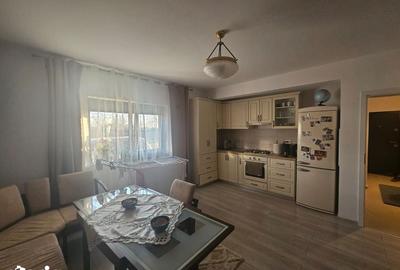 Apartament cu 3 camere decomandat în Valea Lupului - 1