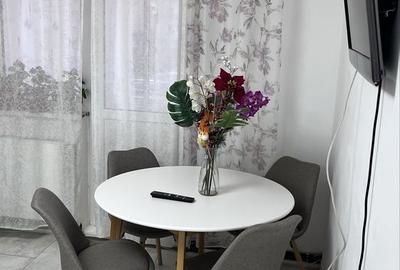 Apartament cu 3 camere decomandat în Central - 2