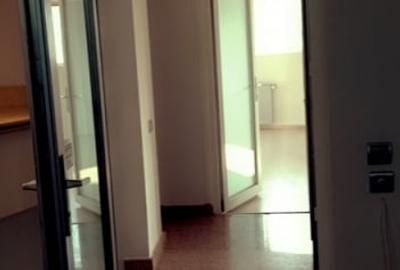 Spatiu Comercial | Piata Romana  | 3 minute de Metroul Piata Romana| - 5