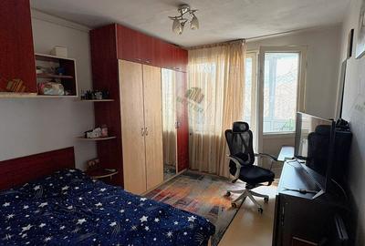 Apartament cu 3 camere semidecomandat, mobilat în Berceni - 10