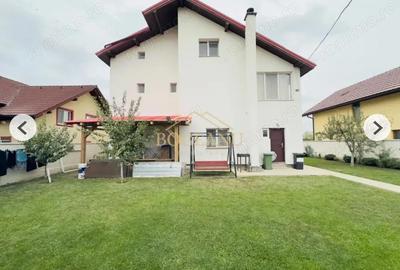 Casă cu 6 camere în Dudeștii Noi - 1
