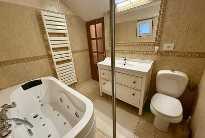 Casă individuală cu 4 camere cu Canalizare în Central - 9