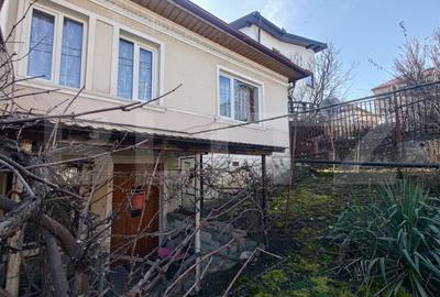 Casă individuală cu 5 camere cu Canalizare în Andrei Mureșanu - 4