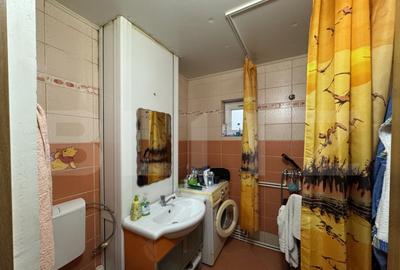 Apartament cu 4 camere decomandat, mobilat în 9 Mai