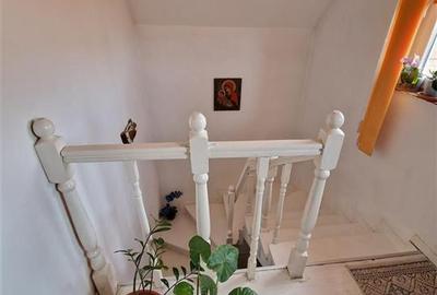 Casă cu 5 camere cu Teren 380 Mp în Nufărul - 10