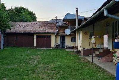 Casă cu 4 camere în Reghin - 1