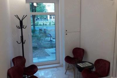 Spațiu comercial, de 22 mp, în Central - 1