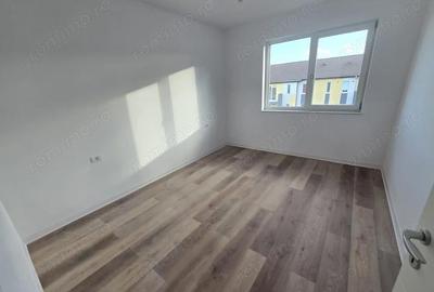 Apartament cu 3 camere decomandat în Giroc - 3