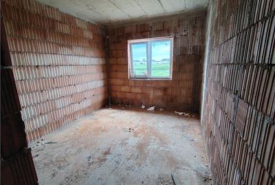 Duplex cu 3 camere cu Teren 311 Mp în Urseni - 2