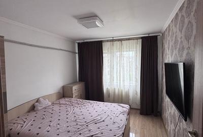 Apartament cu 3 camere decomandat în Rovine - 7