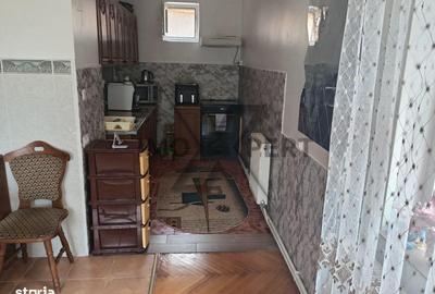 Casă cu 8 camere cu Canalizare în Mihai Viteazu - 3