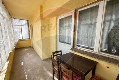 Apartament cu 4 camere decomandat în George Bacovia - 8