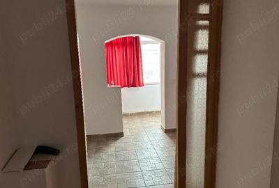 Apartament cu 3 camere decomandat în Nicolina - 8