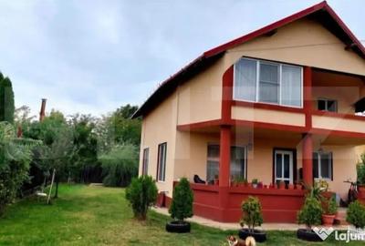 Casă cu 4 camere cu Canalizare în Central - 6