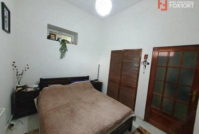 Apartament cu 2 camere decomandat, cladire istorica - Sinaia - 5