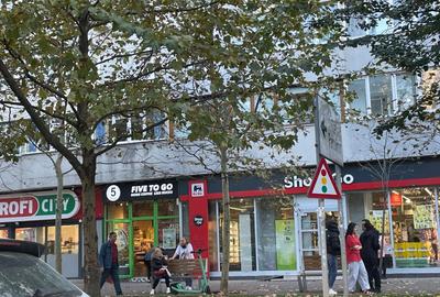 Spatiu comercial de vanzare 85 mp cu un venit din chirii pe masura. Spatiu comercial de vanzare 85 mp cu un venit din chirii pe masura. - 1