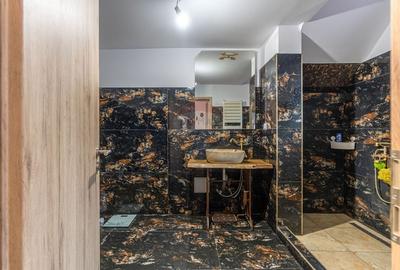 Casa / Vila cu 6 camere de vanzare in Tarlungeni - 11