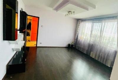 Apartament cu 3 camere semidecomandat în Grivița - 3