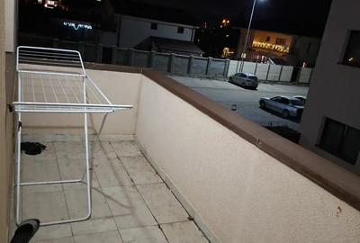 Proprietar, vand apartament cu 2 camere in Sanpetru - 3