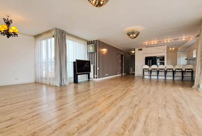 Penthouse cu 3 camere semidecomandat, mobilat în Lahovari