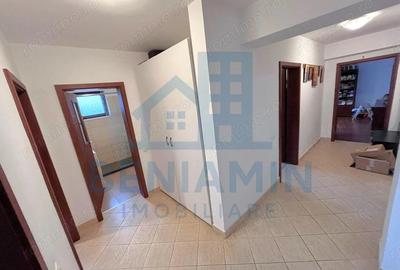 Apartament cu 3 camere decomandat în Central - 2