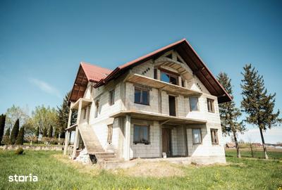Casă cu 9 camere cu Teren 1674 Mp în Frătăuții Vechi - 6