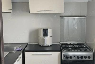 Garsonieră decomandată în Central - 2