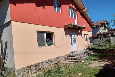 Casă cu 5 camere cu Teren 390 Mp în Central - 5