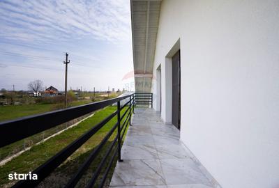 Casă cu 4 camere cu Teren 1000 Mp în Bradu - 20