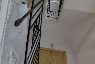 Casă individuală cu 12 camere cu Teren 160 Mp în Dorobanți - 8