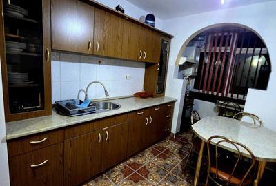 Apartament cu 2 camere decomandat în Petru Rareș - 4