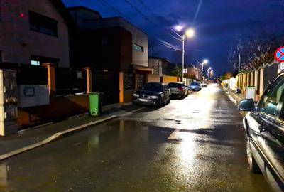 Duplex cu 4 camere cu Canalizare în Central - 1