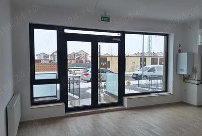 Spațiu comercial, de 40 mp, în Tractorul - 1