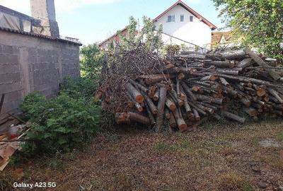 Casă cu 3 camere cu Teren 390 Mp în Central - 1